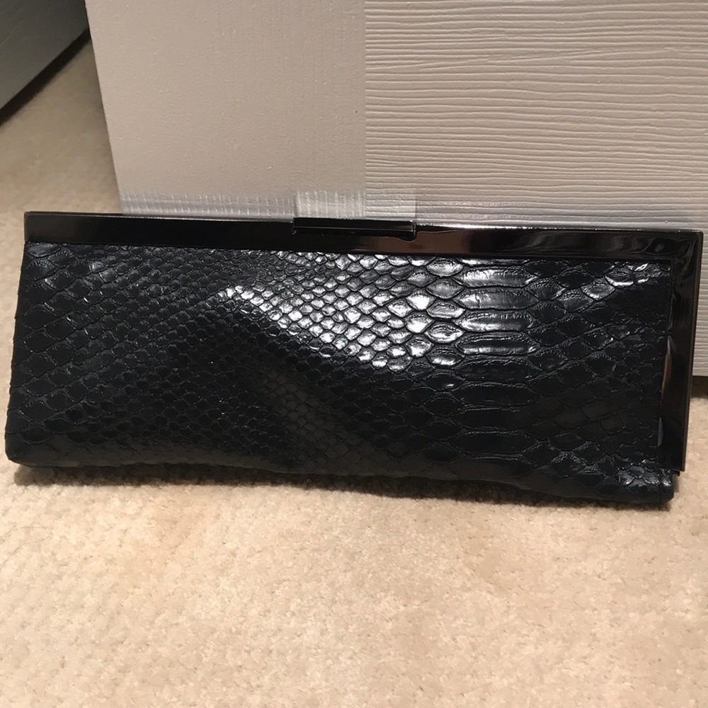 Jessica McClintock black clutch